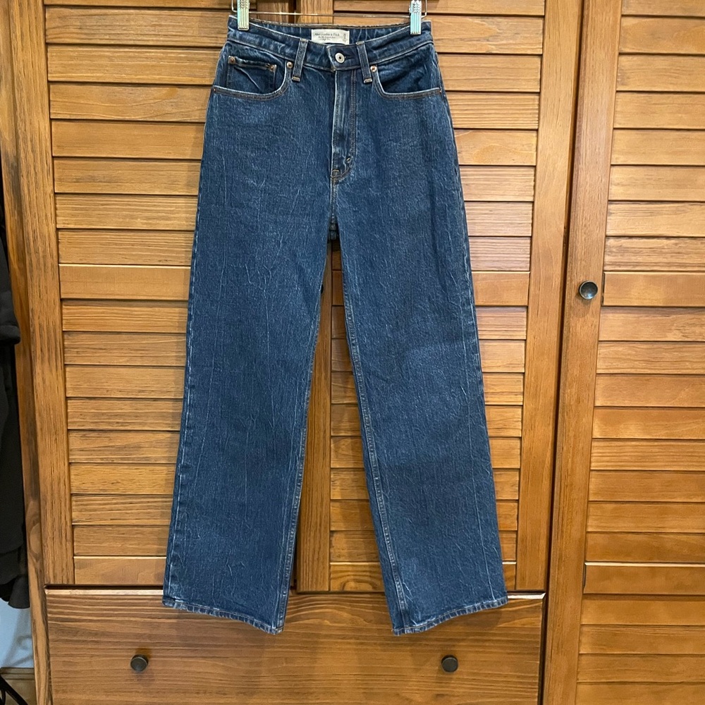 Abercrombie & Fitch Women's Straight Leg Jeans - Blue